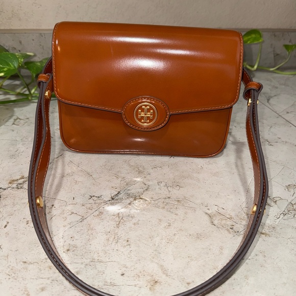Tory Burch Tan Leather Crossbody Bag - Picture 5 of 16